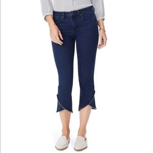 NYDJ Crisscross Fray Hem Capri Jeans Sz 6